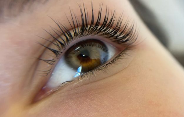 Ranking of the best sets for eyelash lamination for beginners